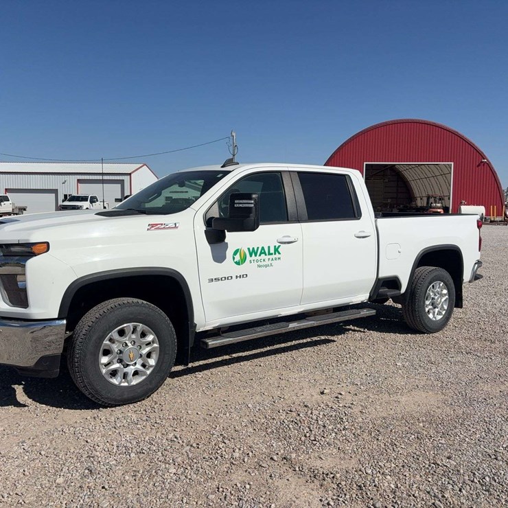 2022 Chevrolet Silverado Z71 3500 LT, 79,034 miles, cloth interior, torch screen radio, backup camera, 4WD, power lock, windows, and seat, VIN# 2GC4YTE78P1705063