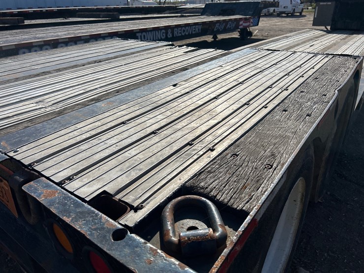 #6917-•-2005-xl-60-mfg-tandem-axle-detachable-gooseneck-lowboy-semi-trailer-(has-wi-title)-image-15