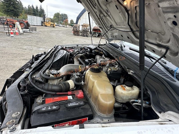 2010-ford-f-250-super-duty-4x4-pickup-image-31