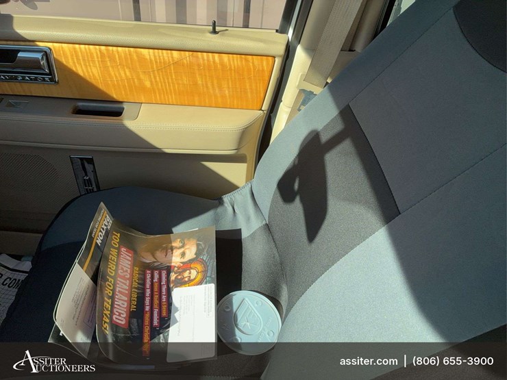 2008-lincoln-navigator-l-image-28