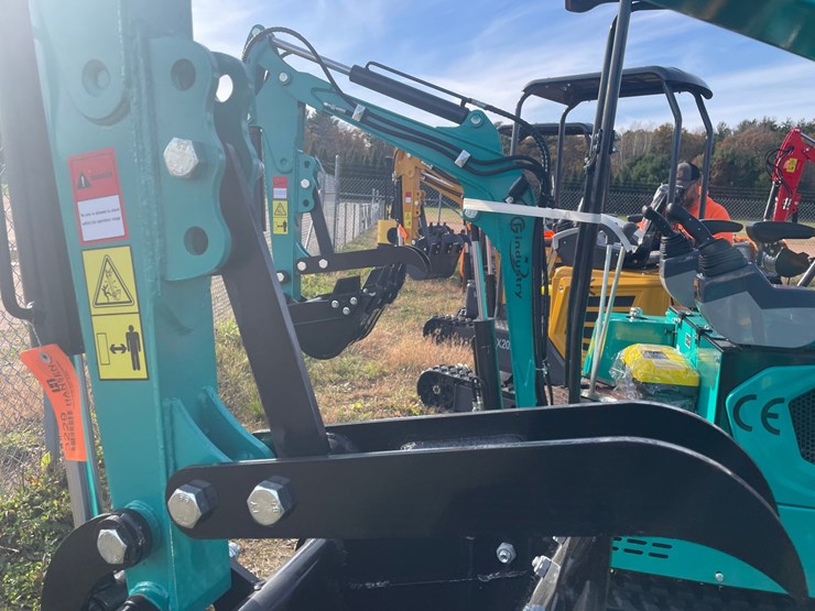 #3229-•-2026-cfg-kv16r-mini-excavator-image-14