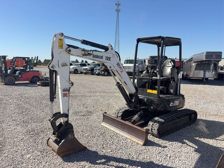 2020-bobcat-e26-tracked-mini-excavator,-1,726-hours,-runs-on-diesel,-comes-with-20”-smooth-bucket,-s/n--b4s912442-image-2