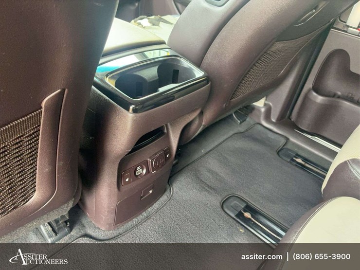 2017-kia-sedona-image-13