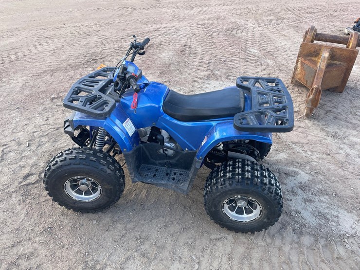 #1046-•-2017-tao-motors-four-wheeler-image-3