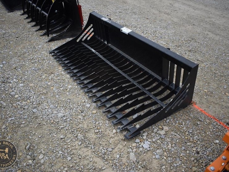78inch-rock-bucket-attachment-48934-image-5