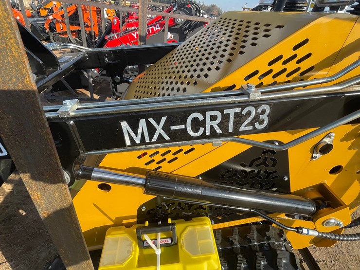#3238-•-agt-mx-crt23-compact-track-loader-image-9