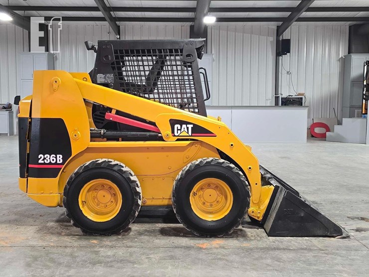 2005-caterpillar-236b-image-6