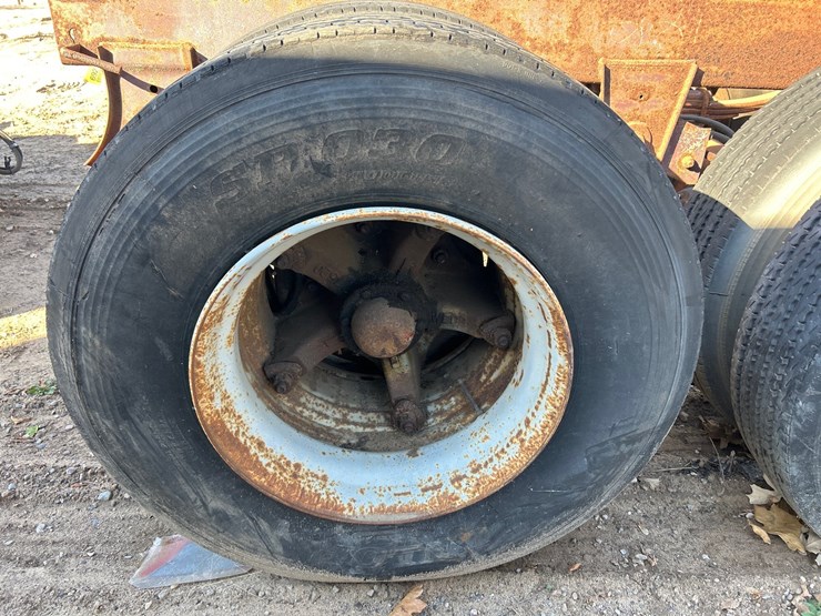 #6921-•-lite-slide-tandem-axle-trailer-slider-assembly-image-14