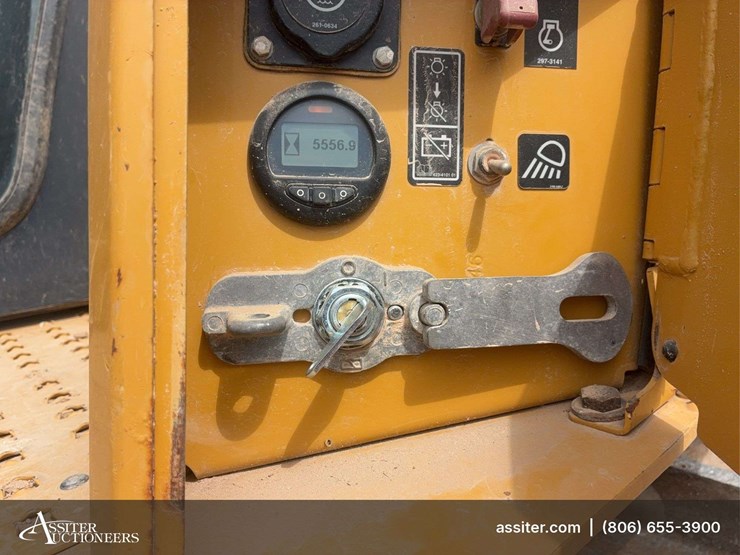 2018-caterpillar-d6t-xl-image-39