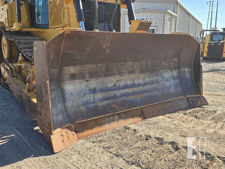 2016-caterpillar-d6t-xl-image-10