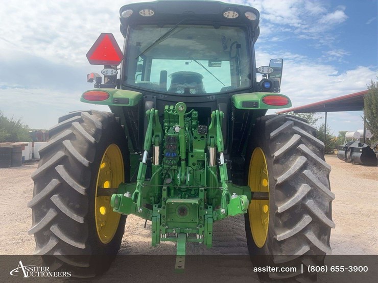 2022-john-deere-r-image-7