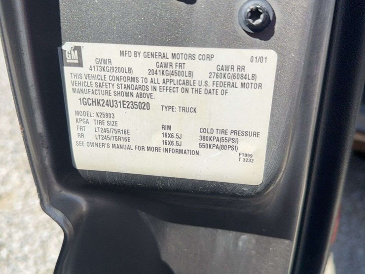 2002-chevrolet-silverado-2500-hd,-4x4,-cloth-interior,-single-cab,-camper-shell,-reese-hitch,-215,438-miles,-vin#-1gchk24u31e235020-image-15