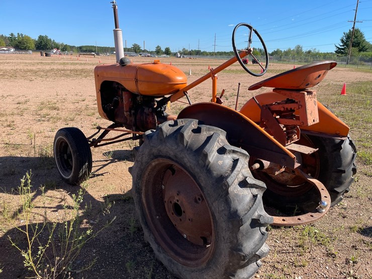 #1950-•-allis-chalmers-b-wide-tractor-image-15