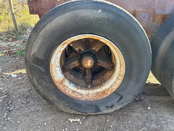 #6921-•-lite-slide-tandem-axle-trailer-slider-assembly-image-10