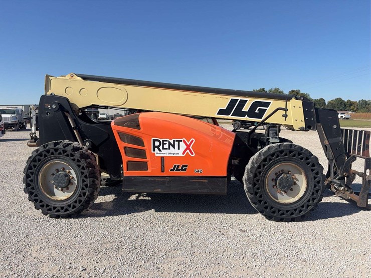 2016-jlg-642-telehandler,-6000lbs,-4,051-hours,-diesel-engine,-42’-reach,-4’-long-forks,-solid-tires,-s/n--0160074179-image-9