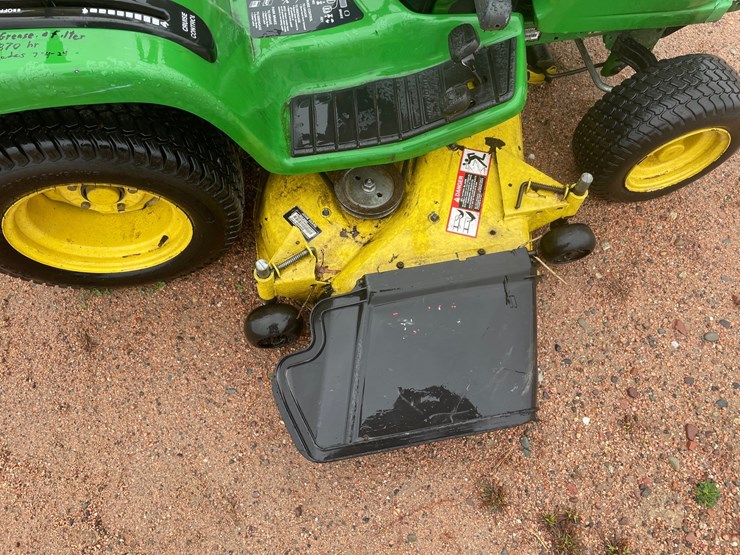#1010-•-john-deere-gt245-riding-lawn-mower-image-51