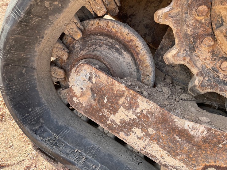 #1863-•-2017-bobcat-t450-tracked-skid-steer-image-15