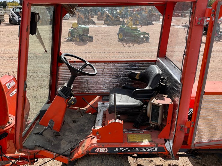 #1019-•-kubota-f2400-4wd-tractor-with-attachments-image-13