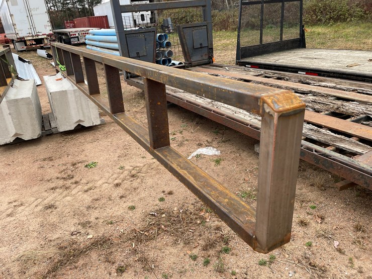 #3794-•-(2)-19'-iron-gates-image-6