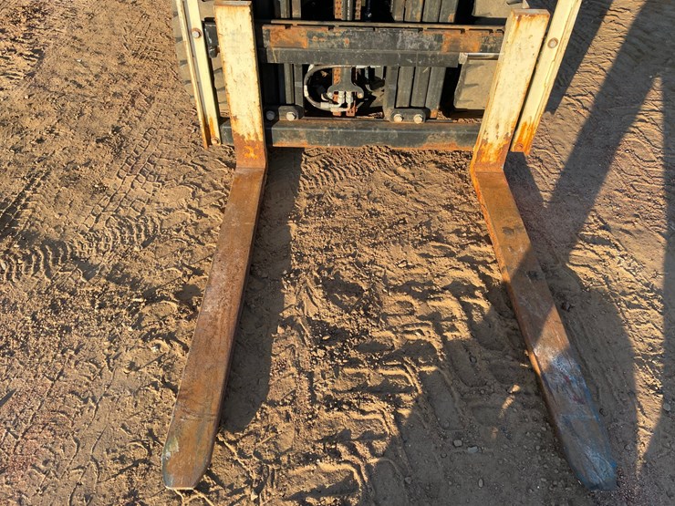 #1881-•-yale-40mx-glp040mx-lp-forklift---low-hours!-image-10