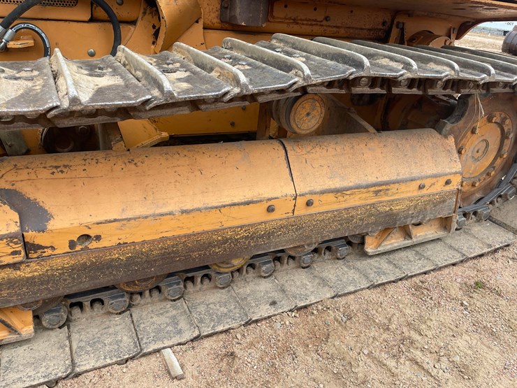 #1851-•-2004-case-650k-dozer-image-24