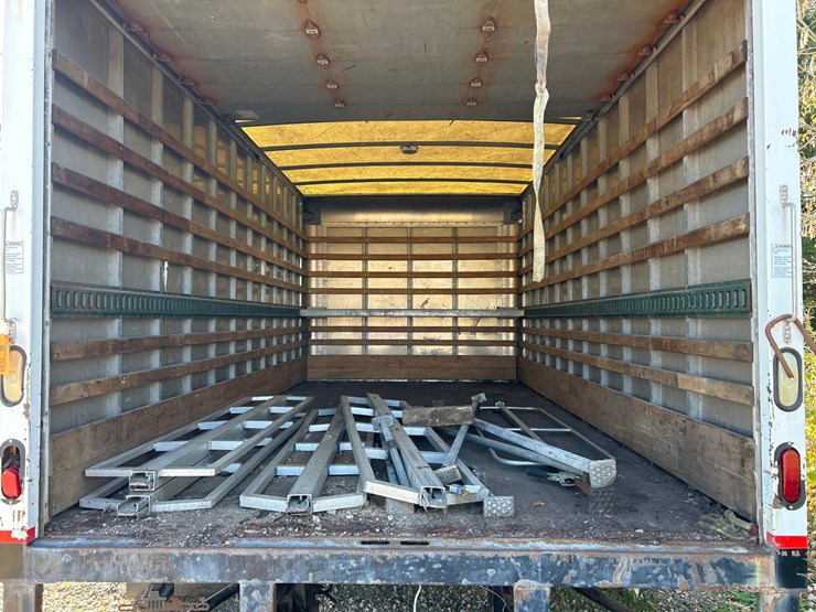 #6941-•-morgan-enclosed-truck-cargo-box-body-with-aluminum-load-blocks-image-7