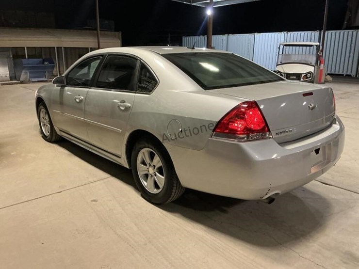 2015-chevrolet-impala-sdn-image-5