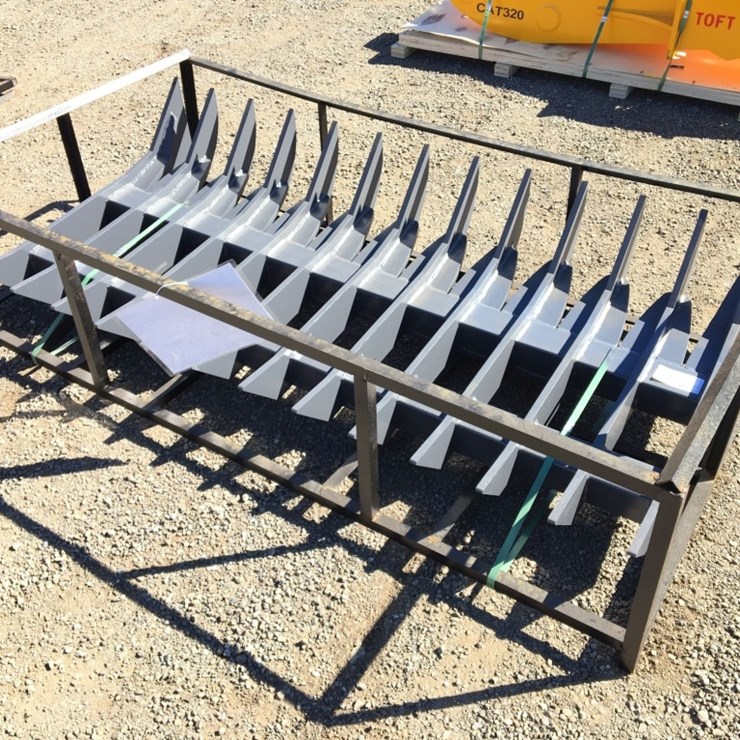 Unused ST-72 72in Rake Attachment,