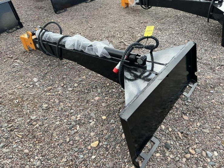 2026-giyi-telescopic-boom-for-skid-steer-image-2
