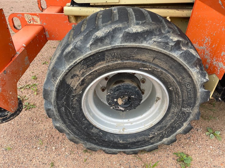 #1859-•-2015-jlg-4394rt-4x4-scissor-lift-image-16