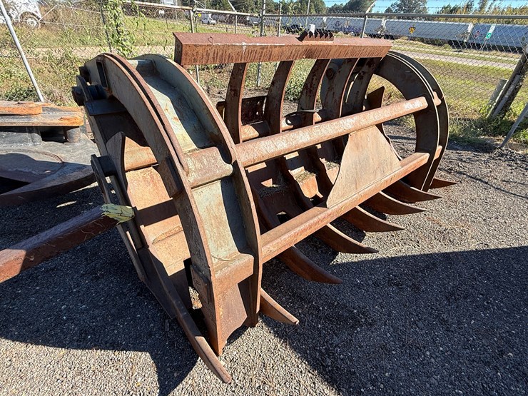 pemberton-quick-coupler-root-rake-grapple-for-wheel-loaders-image-1