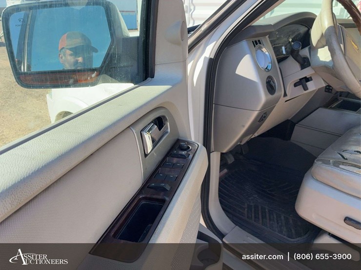 2008-ford-expedition-limited-image-24