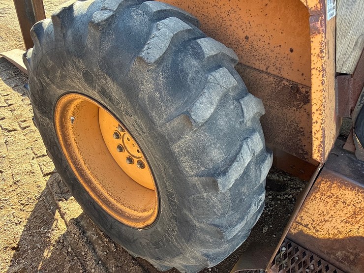 #6930-•-continental-diversified-sales-cds-706d-rough-terrain-forklift-image-12