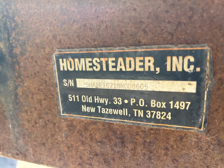 #6918-•-2008-homesteader-enclosed-tandem-axle-cargo-trailer-(wi-title-in-delay)-image-6