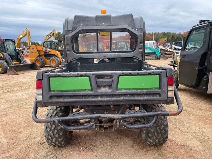 #1057-•-john-deere-diesel-4-x-4-gator-image-6