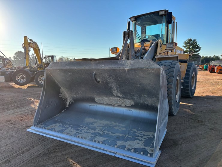 #1884-•-1998-volvo-l120c-wheel-loader-image-2