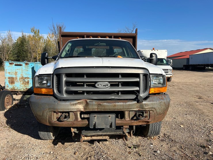 #6935-•-2000-ford-f-550-super-duty-stake-bed-dump-truck-(has-wi-title)-image-7
