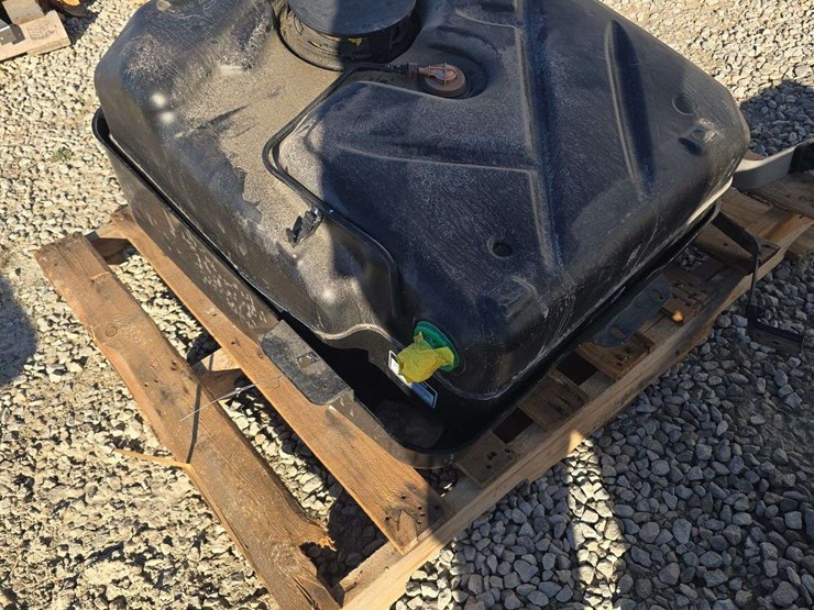 brand-new-fuel-tank,-150-gallon,-came-of-cv-international-image-1