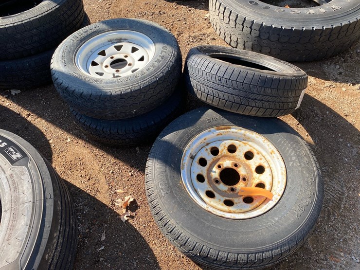 #6974-•-(4)-trailer-and-automotive-tires-image-1