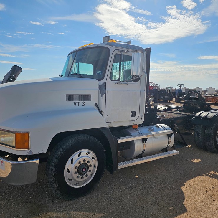 1995 MACK CH613