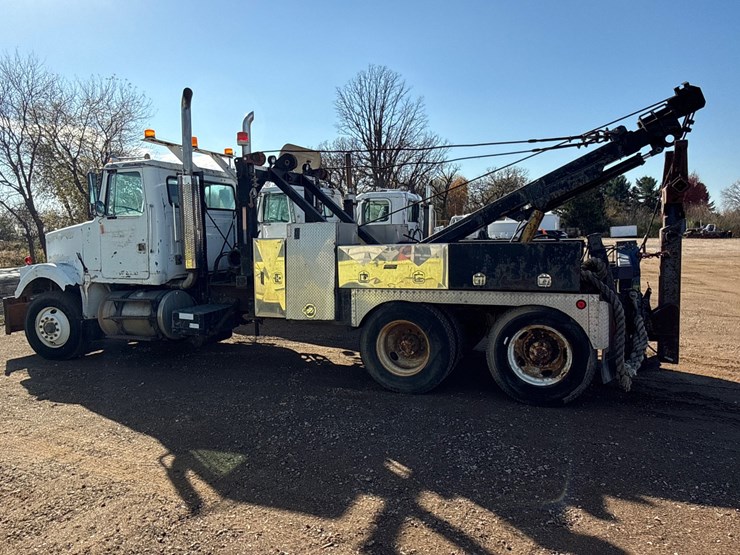 #6908-•-1985-tandem-axle-wrecker-tow-truck-(has-wi-title)-image-7