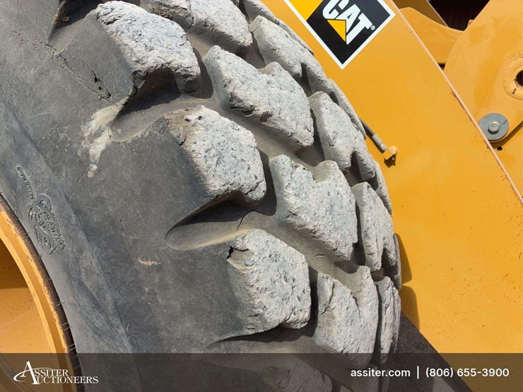2012-caterpillar-950k-image-39