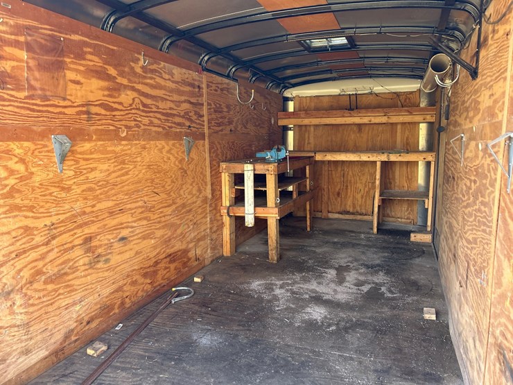 #6918-•-2008-homesteader-enclosed-tandem-axle-cargo-trailer-(wi-title-in-delay)-image-11