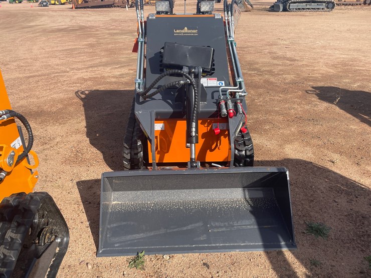 #3201-•-landhonor-mini-skid-steer-loader-me380x2-image-2