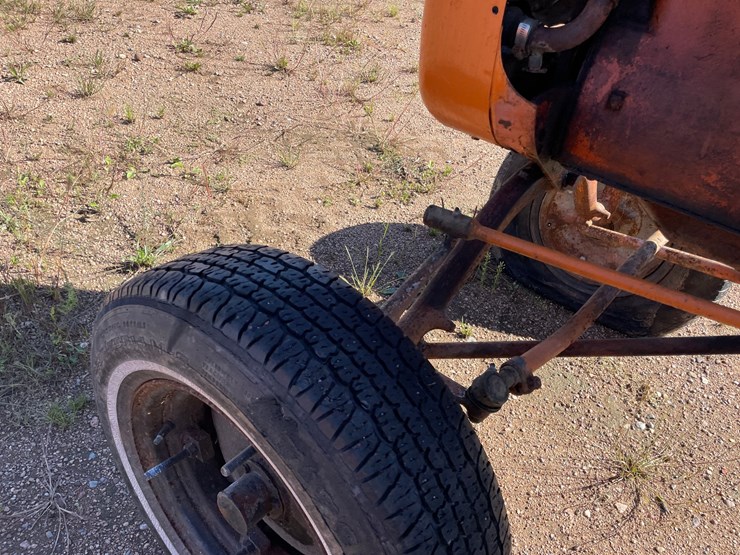 #1950-•-allis-chalmers-b-wide-tractor-image-29