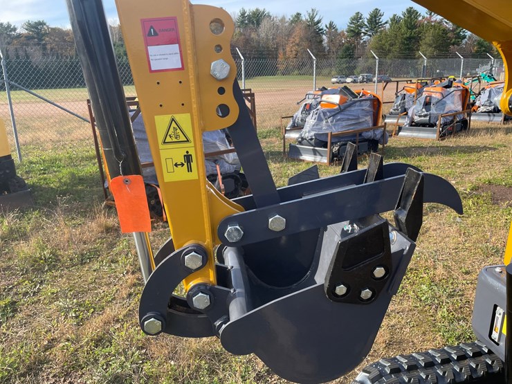 #3223-•-2026-cfg-mx20r-mini-excavator-image-11