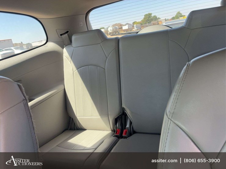 2015-buick-enclave-image-12