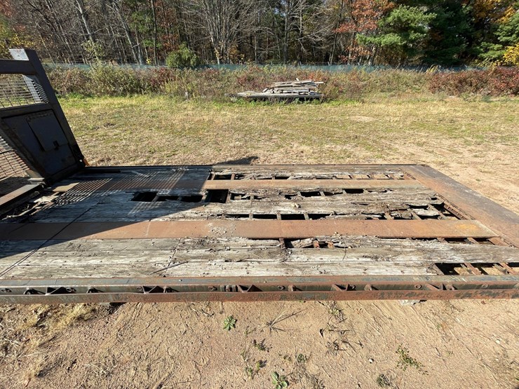 #3795-•-20'-flatbed-truck-box-image-10