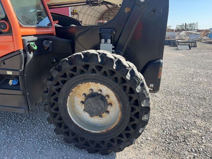 2016-jlg-642-telehandler,-6000lbs,-4,051-hours,-diesel-engine,-42’-reach,-4’-long-forks,-solid-tires,-s/n--0160074179-image-13