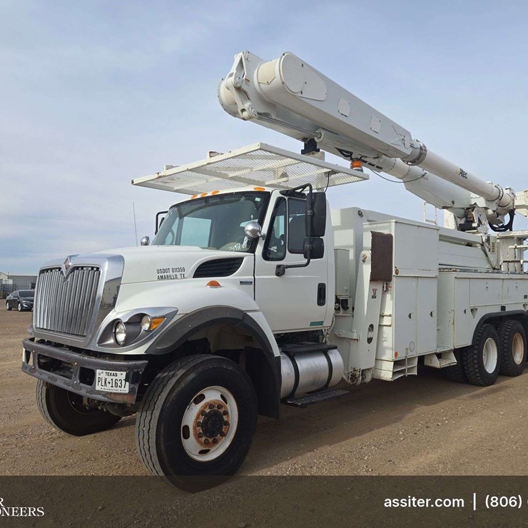 2009 International 7400 SFA